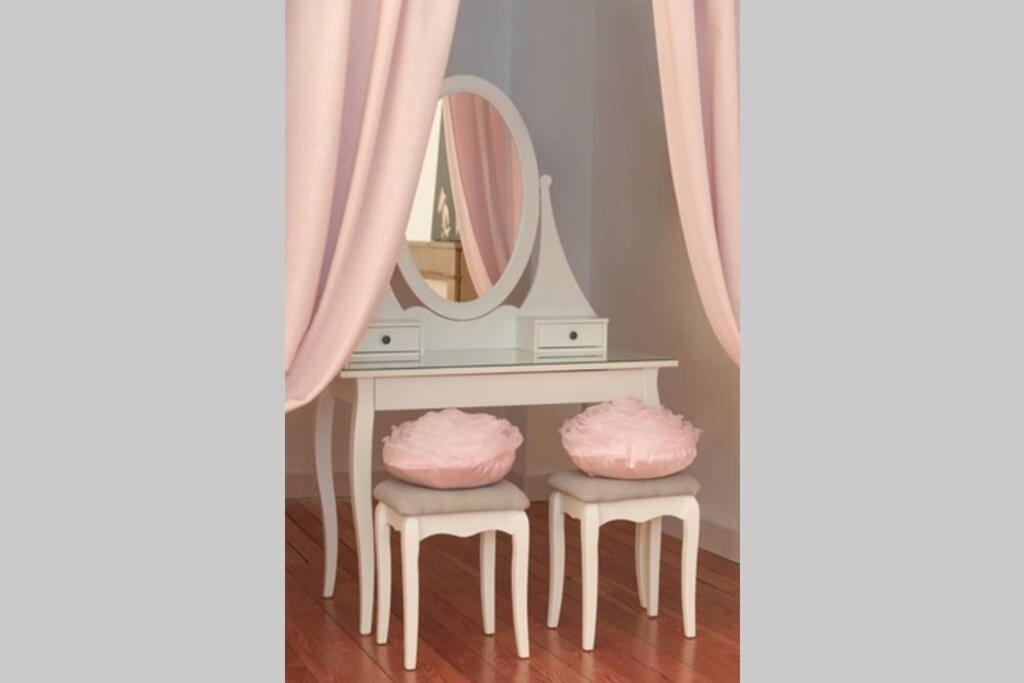 Chez La Tante Louise - Appartement Prive De Charme Passenans Ngoại thất bức ảnh