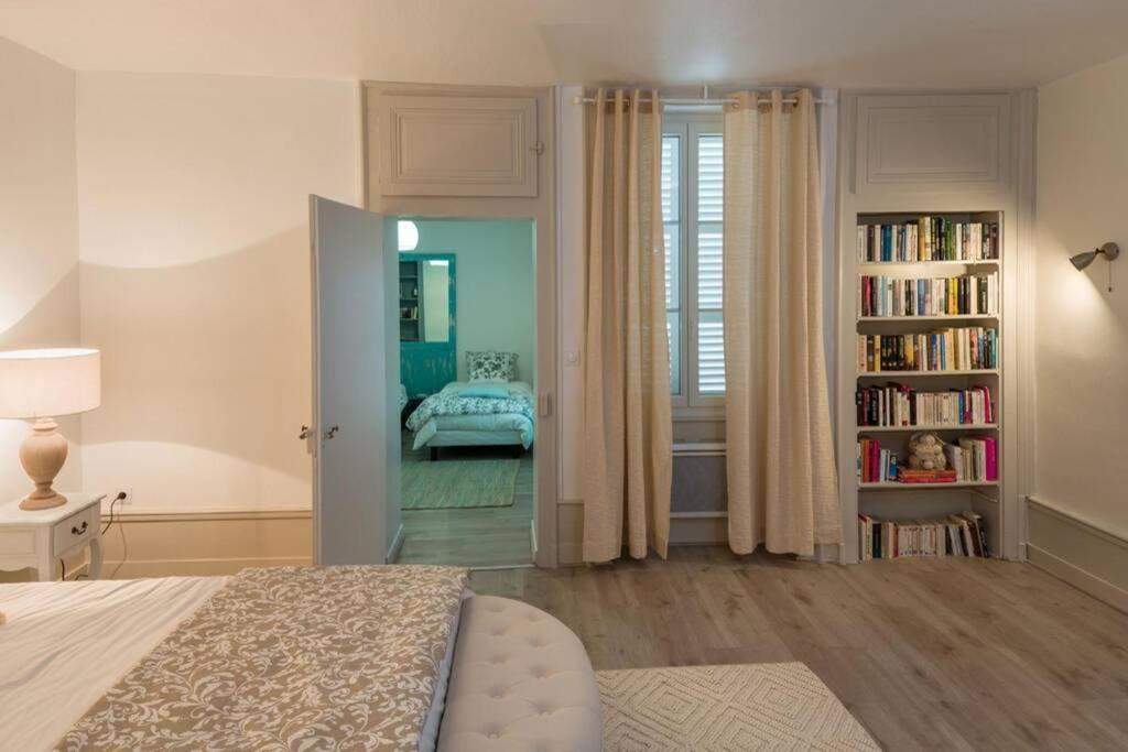 Chez La Tante Louise - Appartement Prive De Charme Passenans Ngoại thất bức ảnh